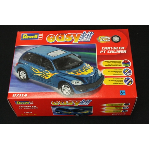 357 - Five boxed & unbuilt plastic model kits to include Hasegawa 1/24 Mini Cooper S Countryman ALL-4, 2 x... 