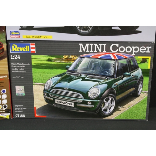 357 - Five boxed & unbuilt plastic model kits to include Hasegawa 1/24 Mini Cooper S Countryman ALL-4, 2 x... 