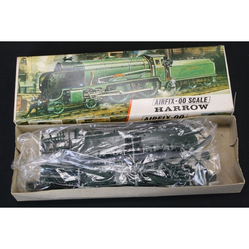 360 - Seven boxed plastic model kits, to include Airfix 1:72 B-25 Mitchell, Sepecat Junior, 1:32 1910 B Ty... 