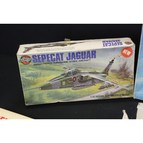 360 - Seven boxed plastic model kits, to include Airfix 1:72 B-25 Mitchell, Sepecat Junior, 1:32 1910 B Ty... 