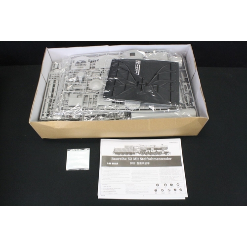 361 - Boxed Trumpeter 1/35 Baureihe 52 mit Steifrahmentender locomotive plastic model kit, unbuilt, comple... 