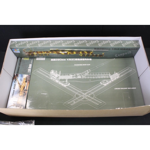 363 - Boxed Trumpeter 1/35 280mm K5 (E) Leopold German Railroad Gun plastic model kit, unbuilt, complete w... 