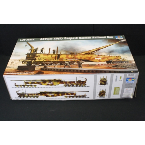 363 - Boxed Trumpeter 1/35 280mm K5 (E) Leopold German Railroad Gun plastic model kit, unbuilt, complete w... 