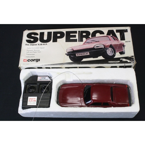 366 - Boxed Corgi Supercat R/C Jaguar XJS-H.E. M5720 (tatty box), plus 2 x boxed & unbuilt plastic model k... 