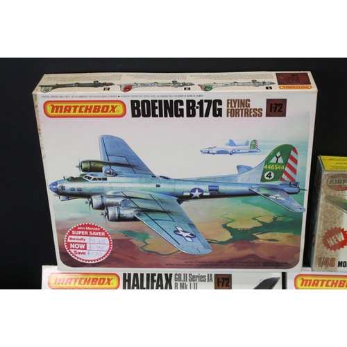 367 - 22 Boxed & unbuilt plastic model kits featuring Airfix, Matchbox & Revell examples to include Matchb... 