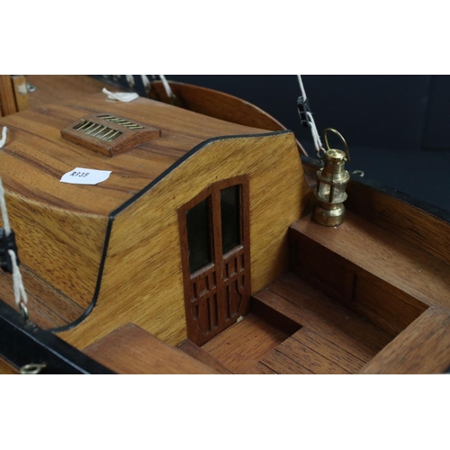 328 - Two wooden model boats, both well made, features a Runabout (26