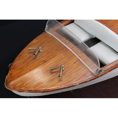 328 - Two wooden model boats, both well made, features a Runabout (26