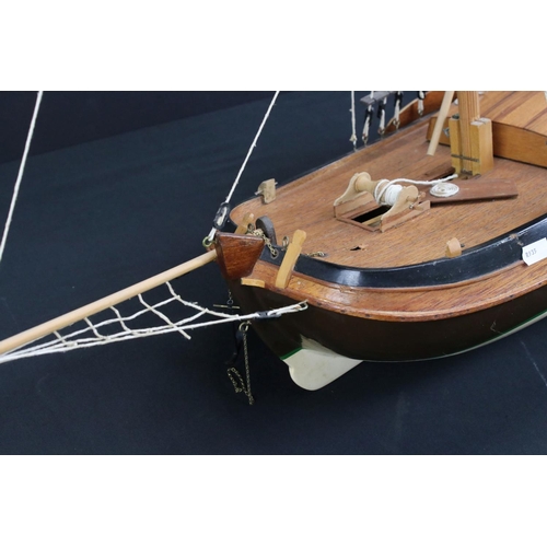 328 - Two wooden model boats, both well made, features a Runabout (26