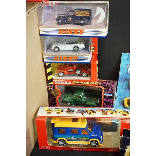 1195 - Large collection of diecast models, many boxed, to include Corgi, Dinky, Lledo, Maisto etc, some pla... 