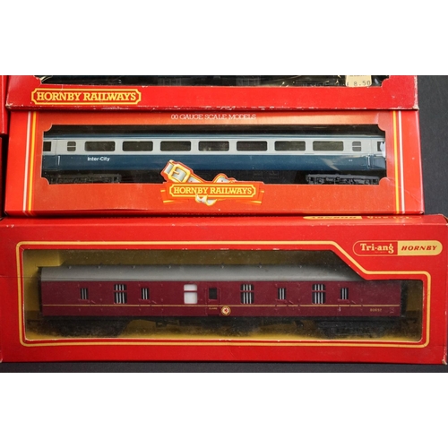 155 - 35 Boxed Hornby / Triang OO gauge items of rolling stock to include R233 Pullman Coach Brake, R430 B... 