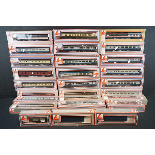 160 - 27 Boxed Lima OO gauge items of rolling stock mainly featuring various coaches