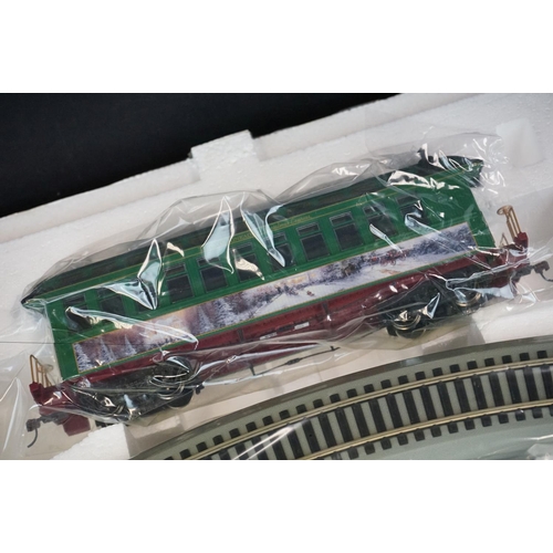 179 - Hawthorne Village OO gauge Christmas Express train set containing locomotive with tender, 4 x items ... 