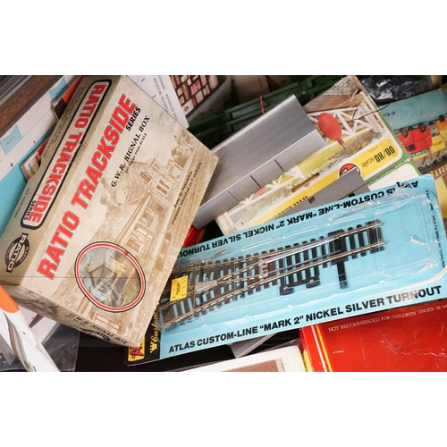 182 - Quantity of OO gauge model railway accessories to include carded Atlas track, unopened SuperQuick Mo... 