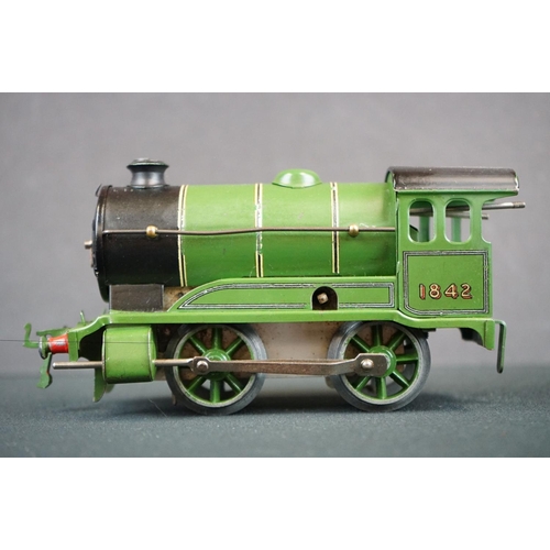 185 - Two Clockwork Hornby O gauge locomotives to include GWR 4-4-2 and a Type 501 1842 with key