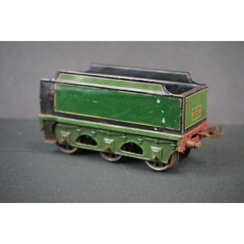 187 - Bassett Lowke O gauge clockwork Princess Elizabeth 4-4-0 locomotive with tender, no key, paint wear