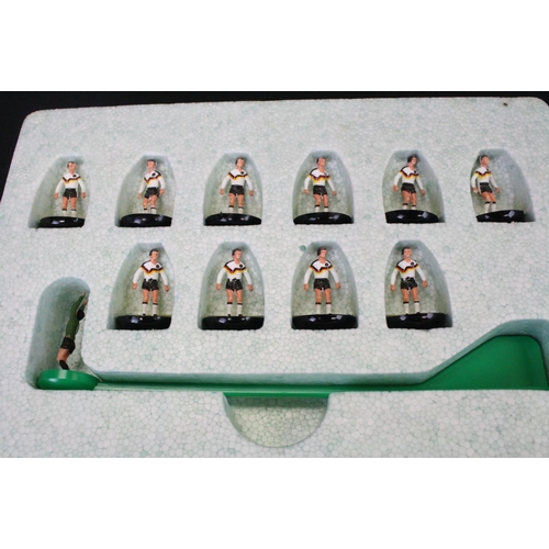 407 - Subbuteo - Three boxed World Cup teams to include 653 England, 410 Brazil and 681 West Germany, comp... 