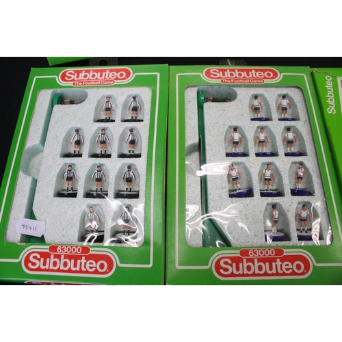 408 - Subbuteo - Nine boxed teams to include 664 Liverpool 2nd, 683 Arsenal, 685 Notts Forest, 643 Everton... 