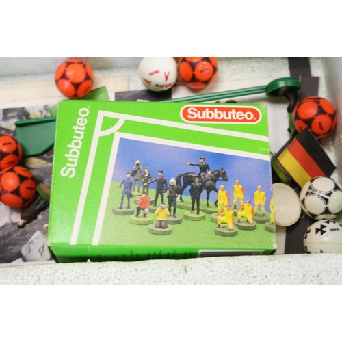 412 - Subbuteo - Collection of LW & HW Subbuteo to include 2 x boxed Grandstand, many balls featuring Tang... 