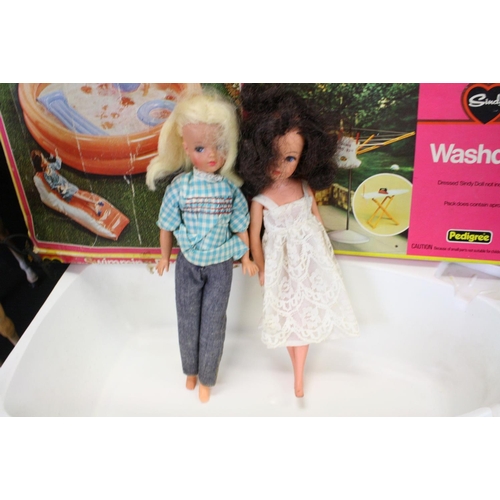 483 - Sindy - 2 x clothed fashion dolls, 2 x Boxed Pedigree Sindy sets (S 539 Swimming Pool Set - tatty bo... 