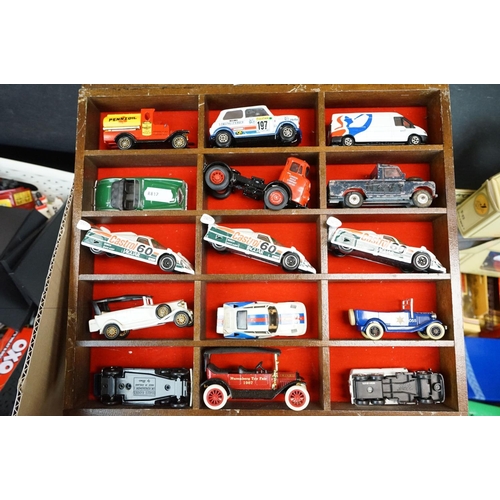 1242A - 40 Boxed diecast models to include Matchbox, Lledo, Maisto & Corgi, plus a quantity of play worn die... 