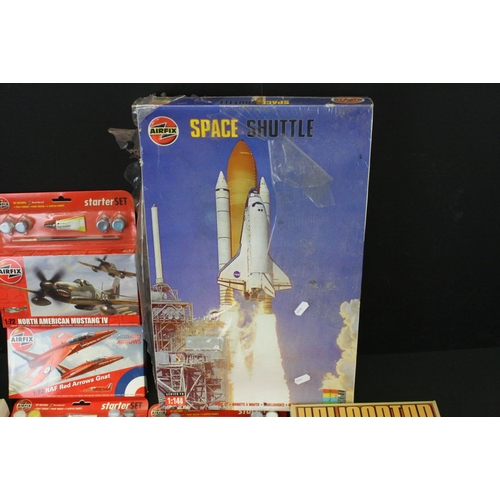 383 - Seven boxed Airfix plastic model kits, all sealed, to include 1:144 Space Shuttle, 4 x Starter Sets,... 