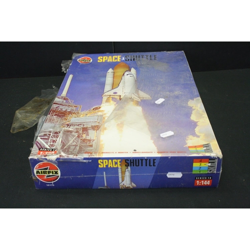 383 - Seven boxed Airfix plastic model kits, all sealed, to include 1:144 Space Shuttle, 4 x Starter Sets,... 