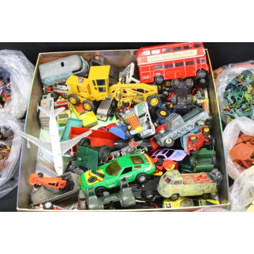 447 - Collection of plastic figures to include Britains, Crescent, Marty Toy and unbranded examples, featu... 