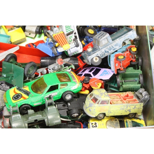 447 - Collection of plastic figures to include Britains, Crescent, Marty Toy and unbranded examples, featu... 