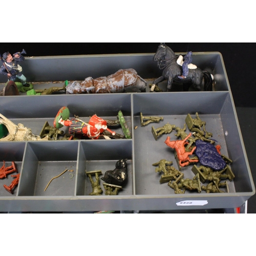 455 - Collection of plastic figures to include soldiers, knights, cowboys & Indians and animals, featuring... 