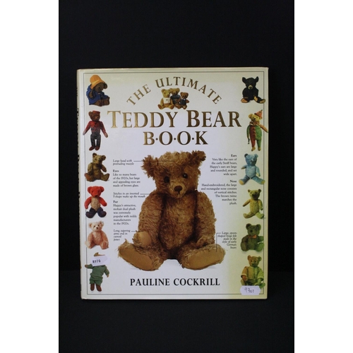 469 - Boxed Steiff Classic Series 000423 Classic 1909 mohair  Teddybear 25 plus a Hermann Teddy 2000 and a... 