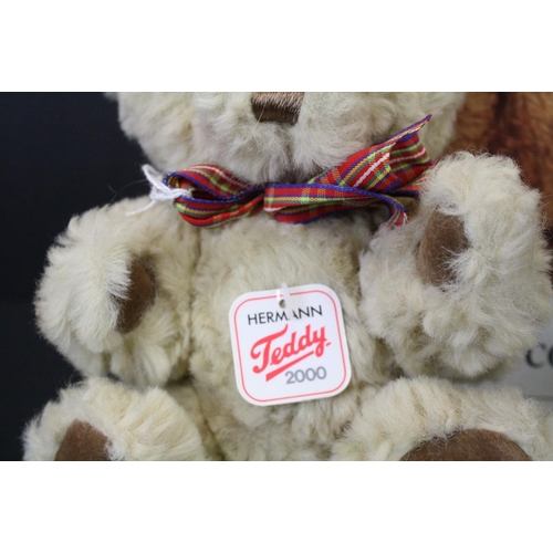 469 - Boxed Steiff Classic Series 000423 Classic 1909 mohair  Teddybear 25 plus a Hermann Teddy 2000 and a... 