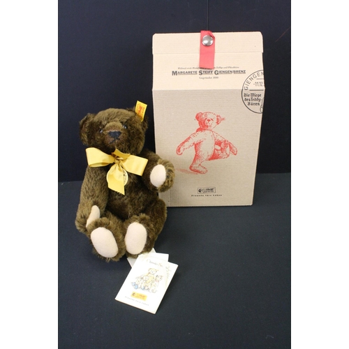 469 - Boxed Steiff Classic Series 000423 Classic 1909 mohair  Teddybear 25 plus a Hermann Teddy 2000 and a... 