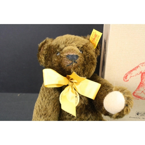 469 - Boxed Steiff Classic Series 000423 Classic 1909 mohair  Teddybear 25 plus a Hermann Teddy 2000 and a... 