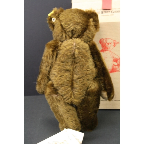 469 - Boxed Steiff Classic Series 000423 Classic 1909 mohair  Teddybear 25 plus a Hermann Teddy 2000 and a... 