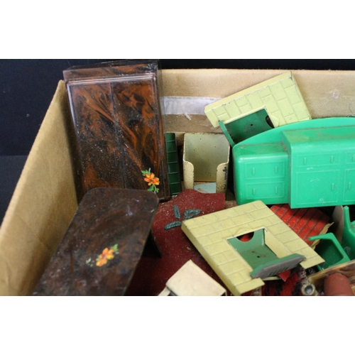 470 - Quantity of plastic & tin plate dolls house furntiure to include Kleeware, grubbby