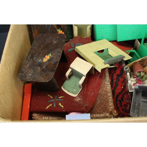 470 - Quantity of plastic & tin plate dolls house furntiure to include Kleeware, grubbby