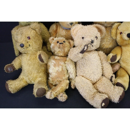 471 - Fifteen Teddy Bears including Dean's Golden Mohair Bear. Limited Edition Lexie Haworth ' Edward Bear... 