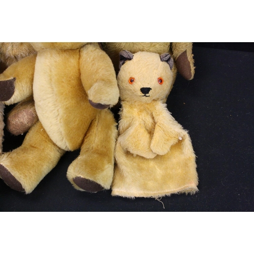 471 - Fifteen Teddy Bears including Dean's Golden Mohair Bear. Limited Edition Lexie Haworth ' Edward Bear... 