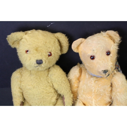 471 - Fifteen Teddy Bears including Dean's Golden Mohair Bear. Limited Edition Lexie Haworth ' Edward Bear... 