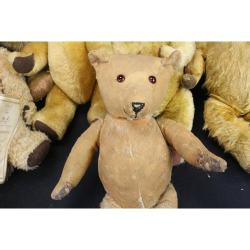 471 - Fifteen Teddy Bears including Dean's Golden Mohair Bear. Limited Edition Lexie Haworth ' Edward Bear... 