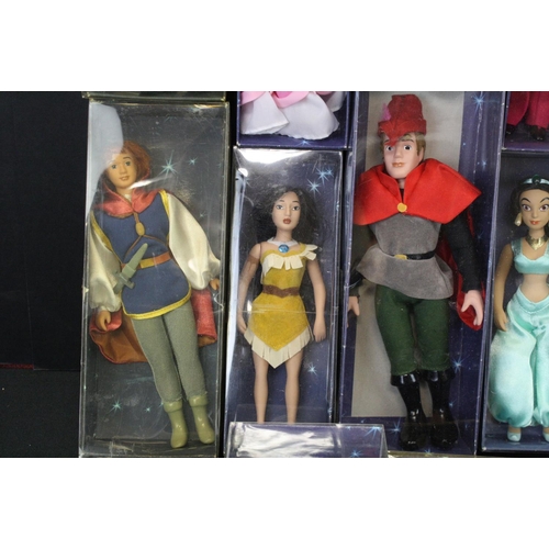 480 - 25 boxed Deagostini ceramic Disney figures to include the Little Mermaid, Beauty and the Beast, Alad... 