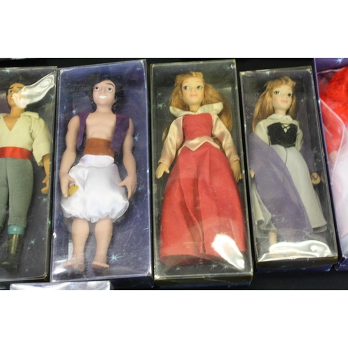 480 - 25 boxed Deagostini ceramic Disney figures to include the Little Mermaid, Beauty and the Beast, Alad... 