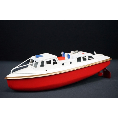 433 - Three boxed Sutcliffe metal boats to include Jupiter in red & white, Merlin electric Speed Boat in r... 