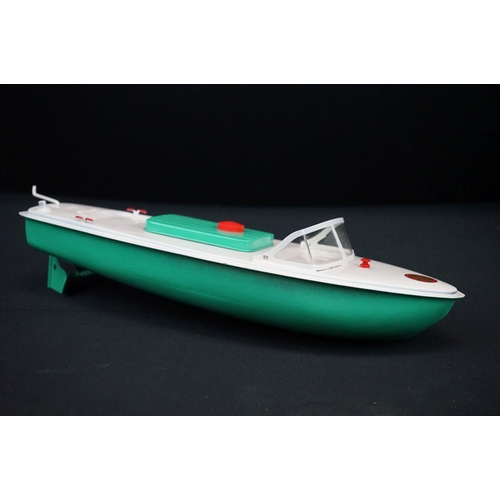 439 - Three boxed Sutcliffe clockwork metal boats to include Jupiter Ocean Pilot Cruiser in red & white, S... 