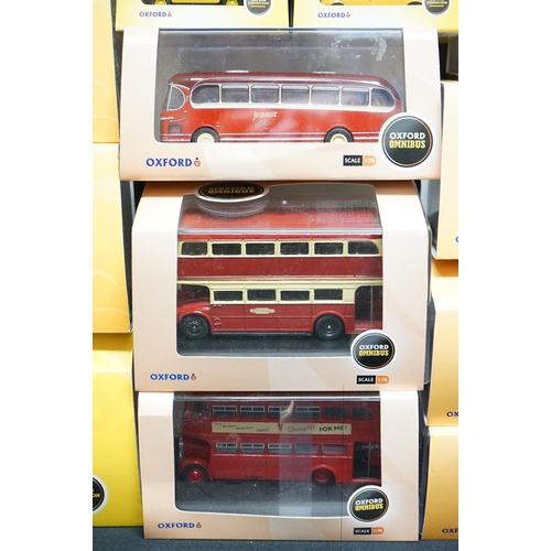 1200 - 23 Cased Oxford diecast 1:76 scale models to include 12 x Oxford Showtime (76AEC005, 76SST005, 76BD0... 