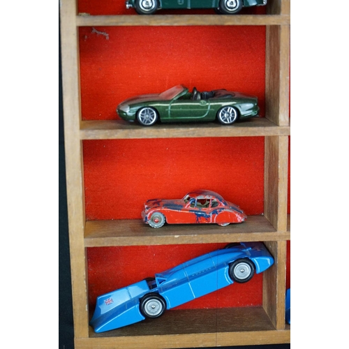 1206 - Over 40 diecast models from the mid 20th C to contemporary examples featuring Matchbox Lesney, Corgi... 