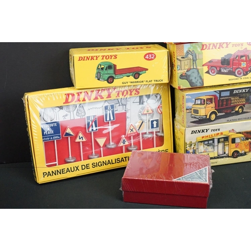 1217 - 21 Boxed & sealed Atlas Editions Dinky diecast models to include 5 x Supertoys (935 Leyland Octopus,... 