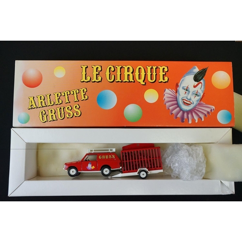 1231 - 12 Boxed Verem Le Cirque diecast models in vg condition