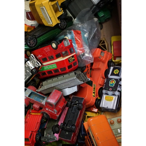 1232 - Quantity of diecast models to include Rio, Corgi, Burago, Matchbox etc, condition varies