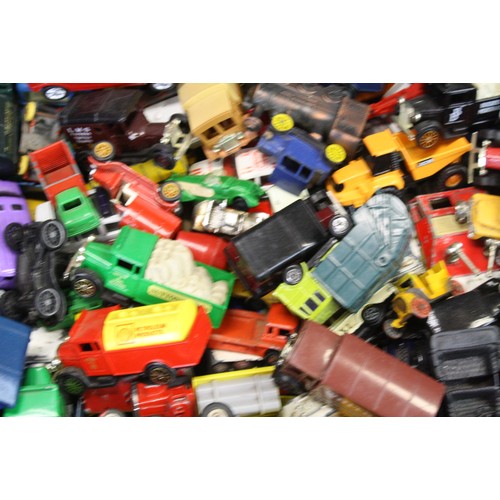 1295 - Over 225 play worn diecast models to include Matchbox, Dinky, Corgi and Maisto, featuring Matchbox B... 